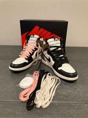 UNBRANDED New Air Jordan 1 High OG "Black/White/Tan" with 4 color Laces